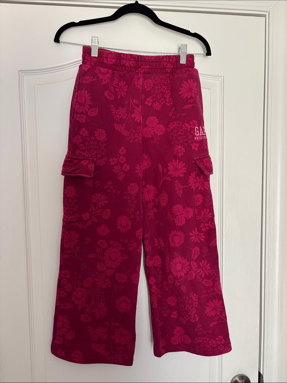 GAP Kids Magenta Floral Cargo Sweatpants